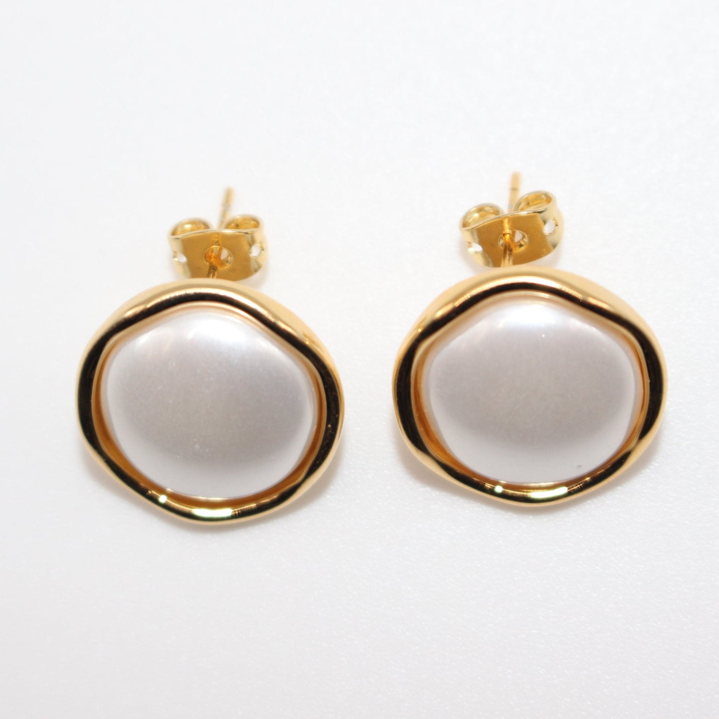 Golden Halo Pearl Studs