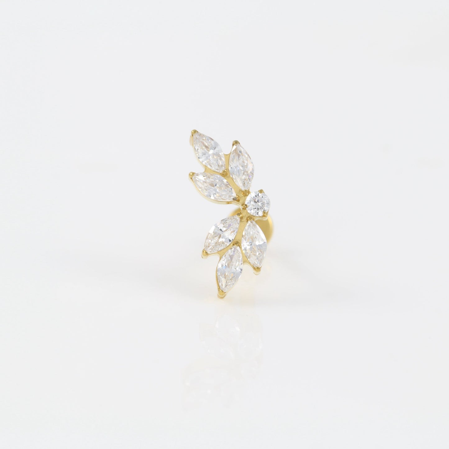 The Mistletoe Helix Stud – Holiday Charm Piercing