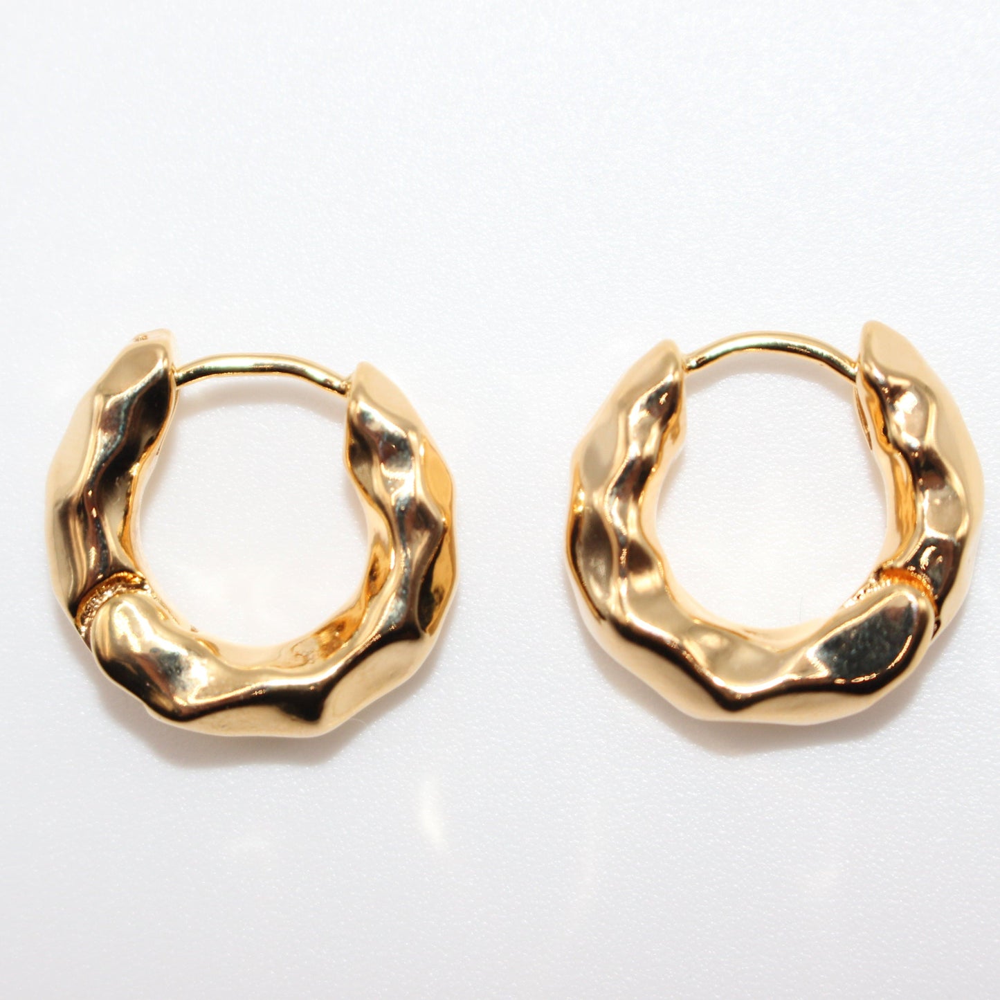 Chunky' embossed Hoops