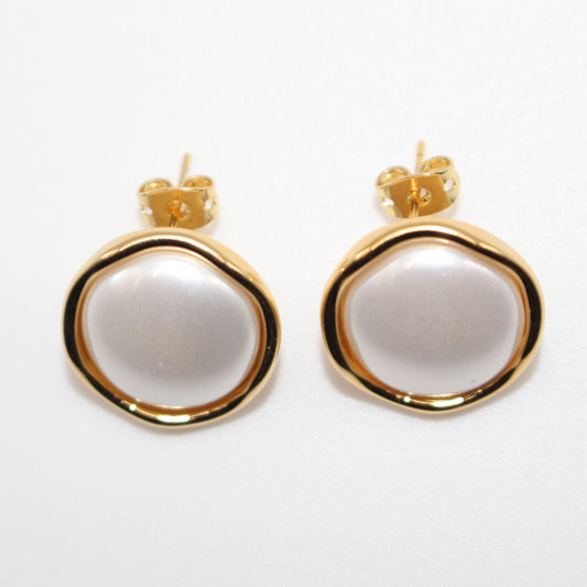 Golden Halo Pearl Studs