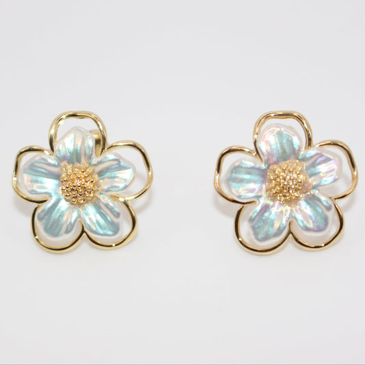 Golden Daisy Studs